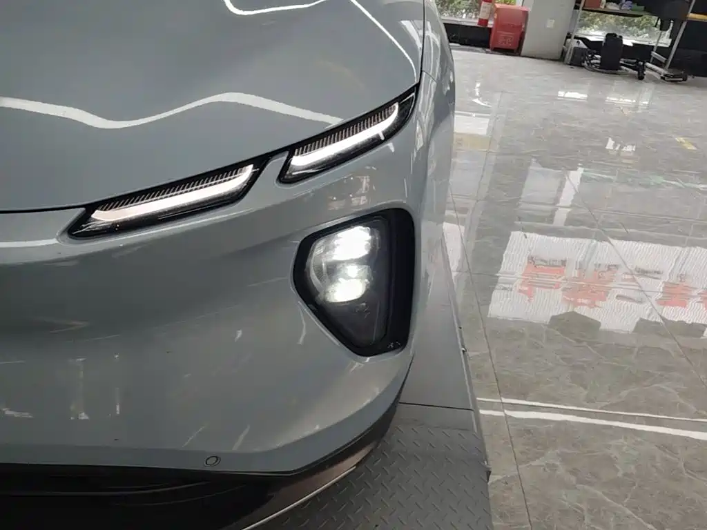 NIO EC6 — миниатюра 24