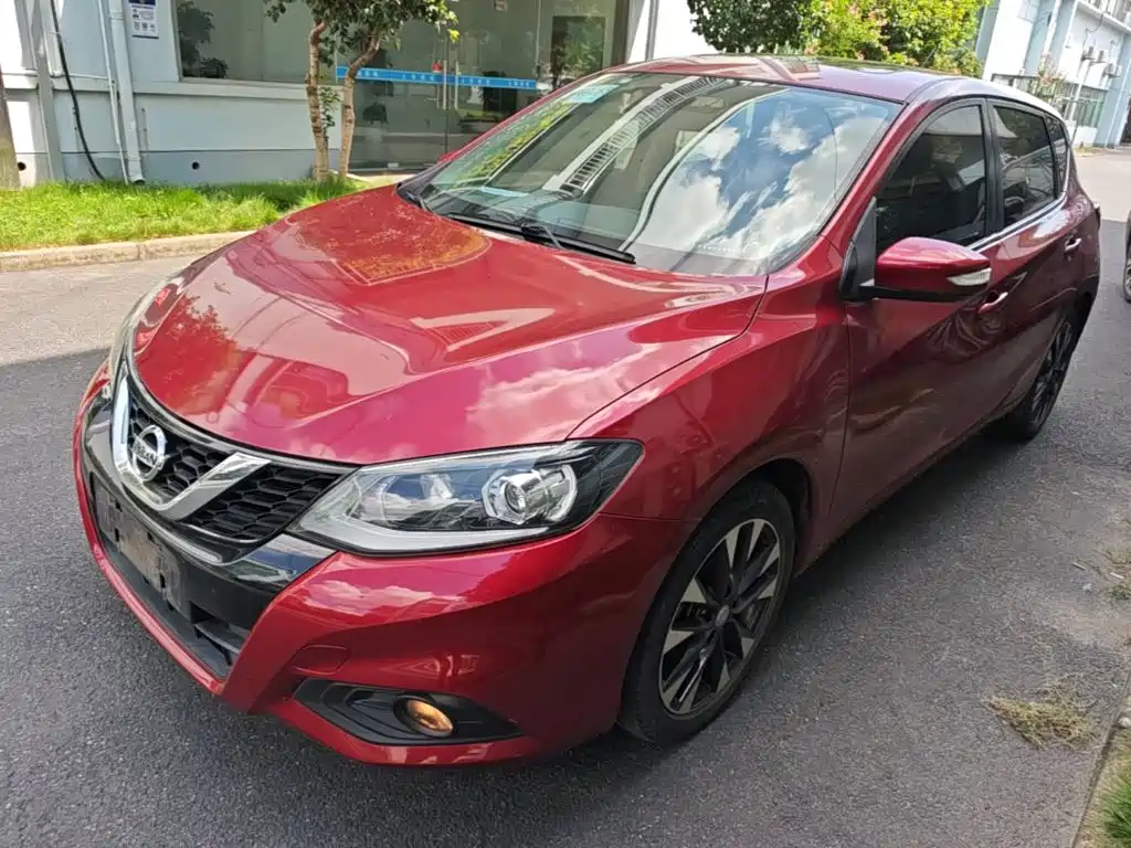 Nissan Tiida — миниатюра 2