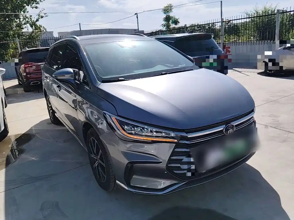 BYD MAX New Energy — миниатюра 4