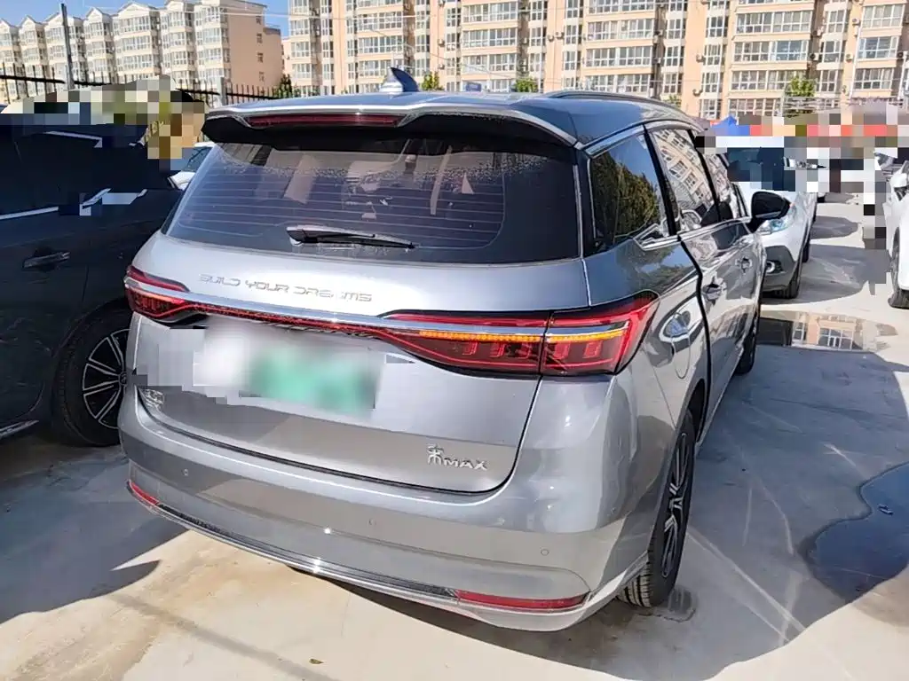 BYD MAX New Energy — миниатюра 7