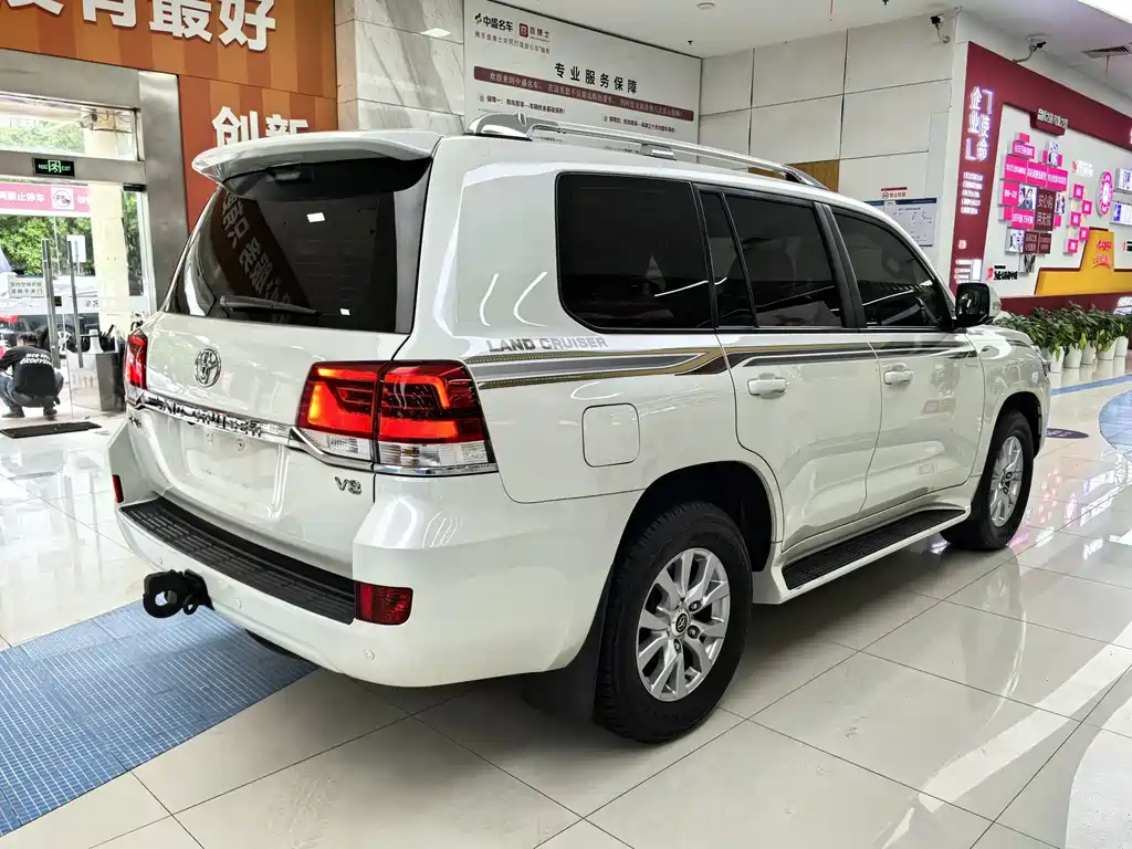 Toyota Land Cruiser 2019 4.6L