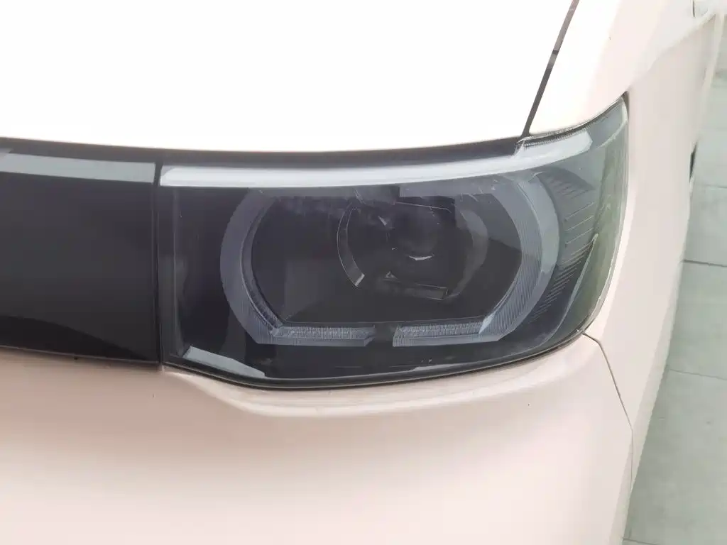 Wuling MINIEV — миниатюра 7