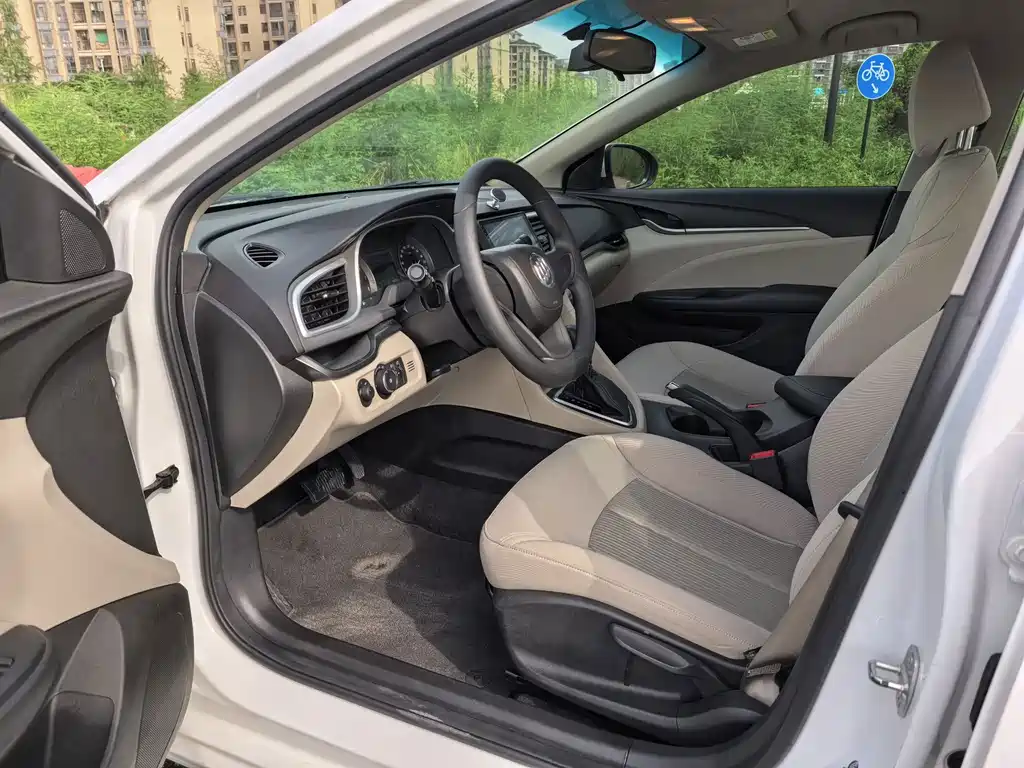 Buick Excelle — миниатюра 4