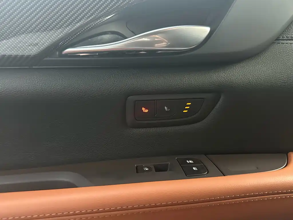 Cadillac CT6 — миниатюра 22