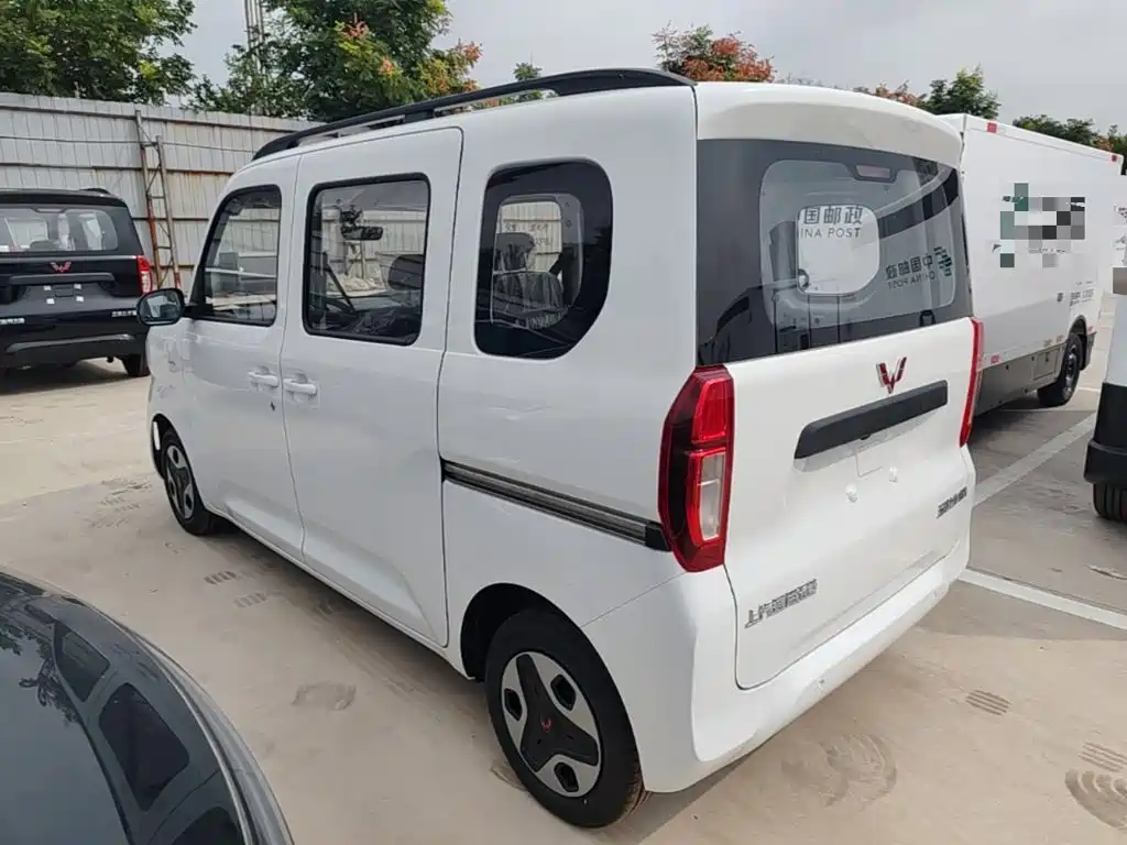 Wuling Zhiguang EV — миниатюра 5