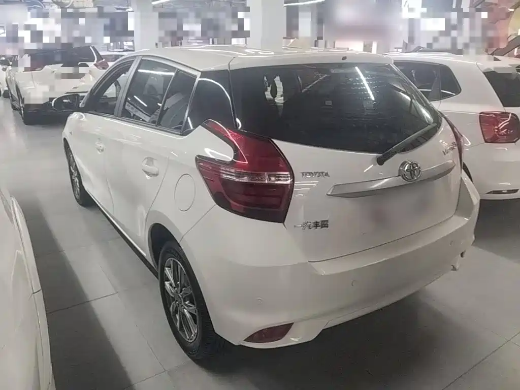 Toyota Vios FS — миниатюра 5