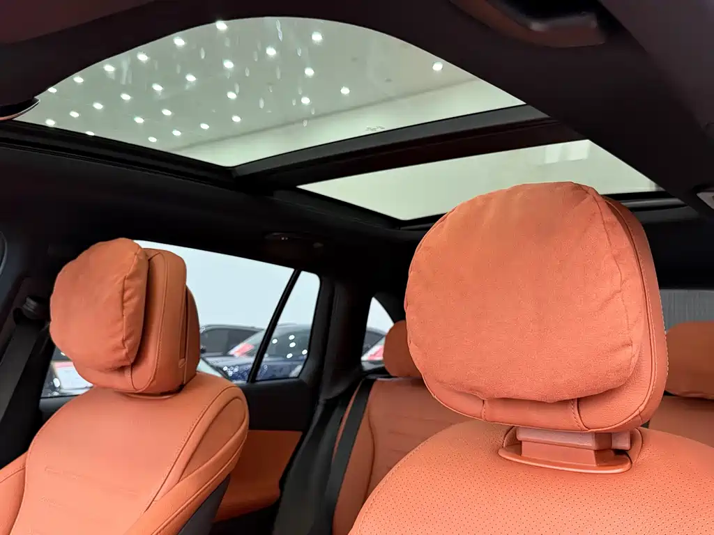 Mercedes-Benz GLC — миниатюра 16