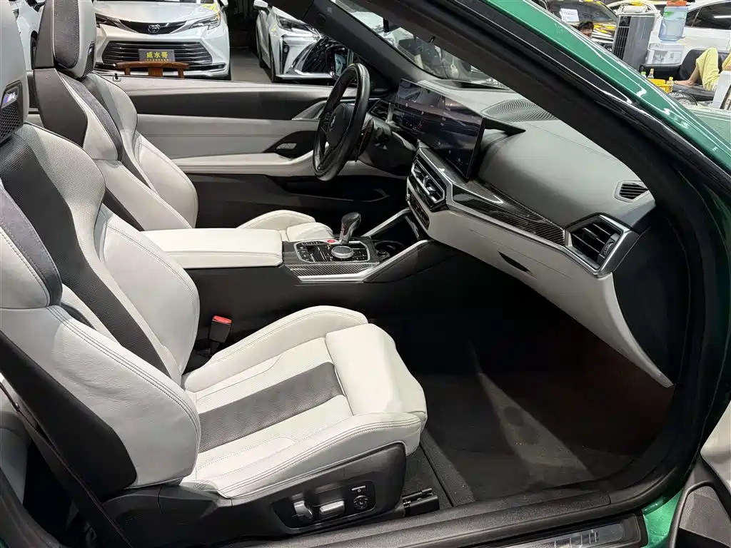 BMW M4 — миниатюра 7