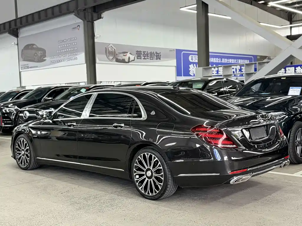 Mercedes-Benz S-Class — миниатюра 8