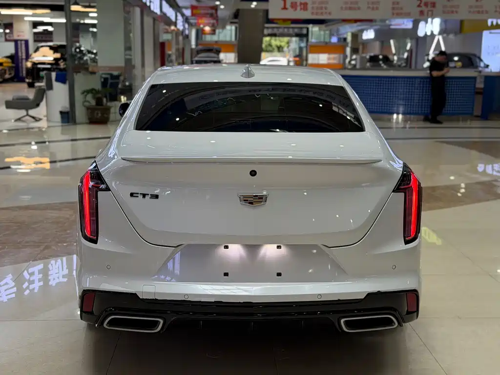 Cadillac CT4 — миниатюра 4