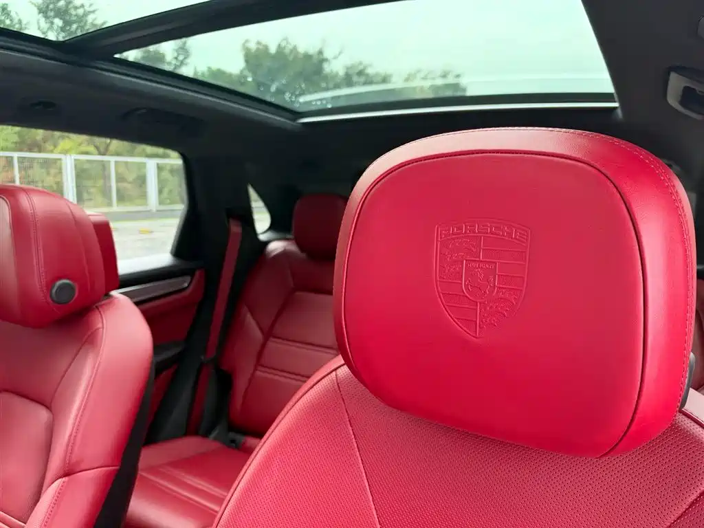 Porsche Cayenne Hybrid — миниатюра 8
