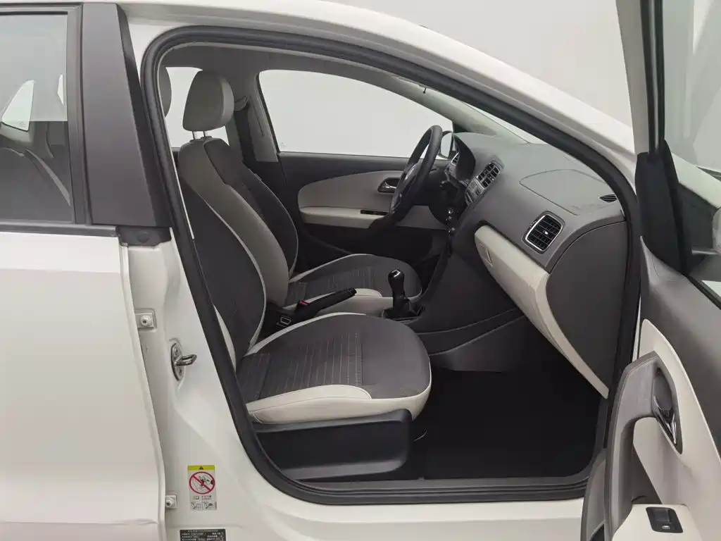 Volkswagen Polo — миниатюра 23