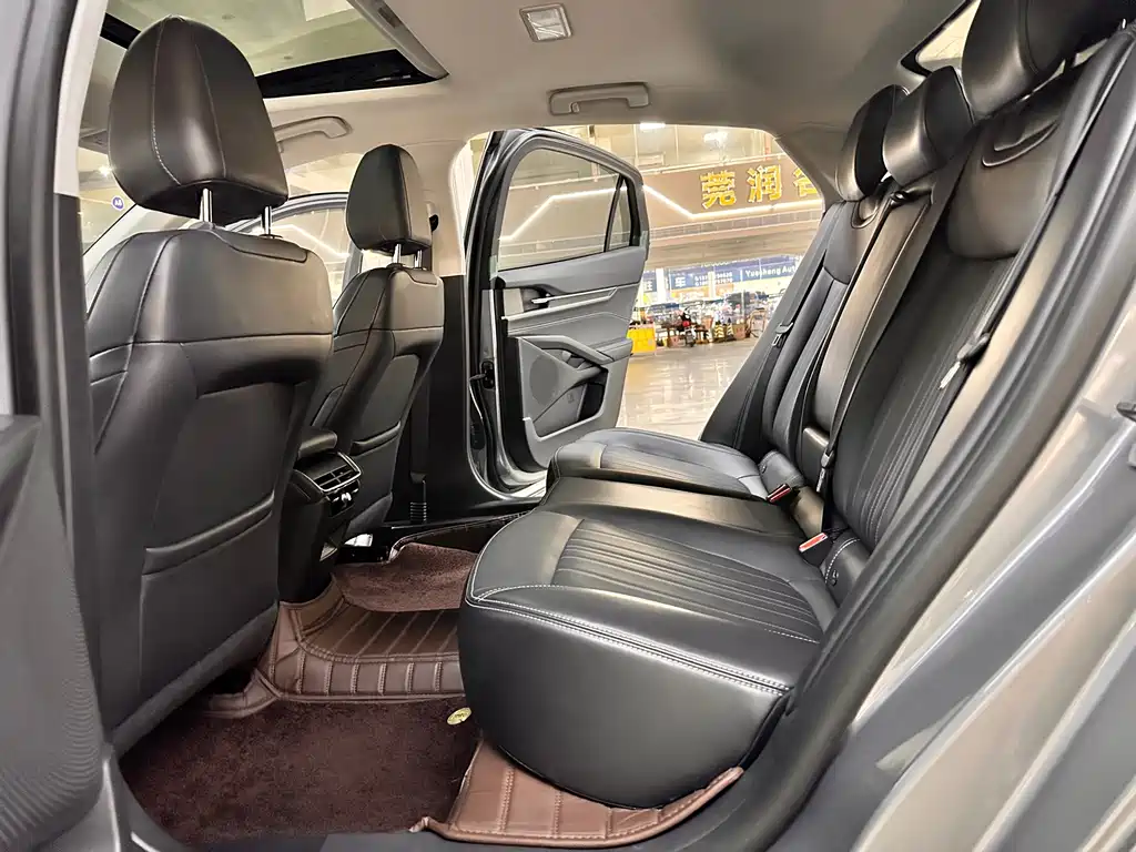 Ford Mondeo — миниатюра 13