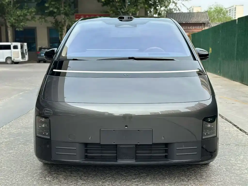 Li Auto Li MEGA — миниатюра 2