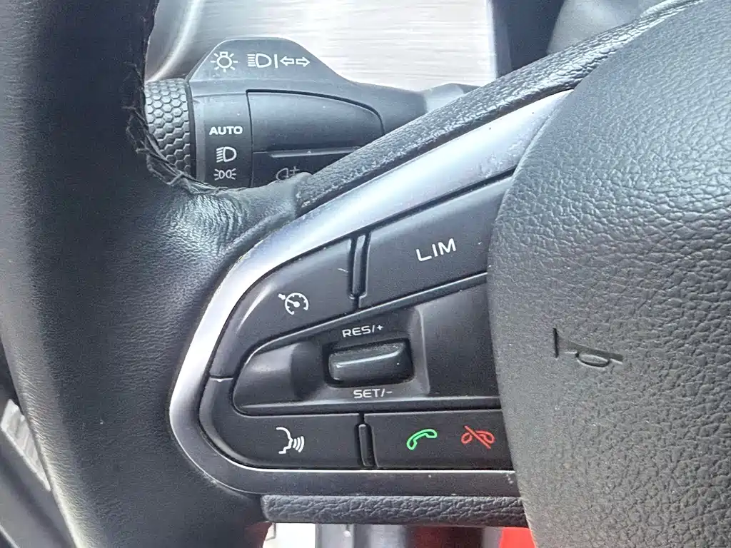 Geely Binyue — миниатюра 11