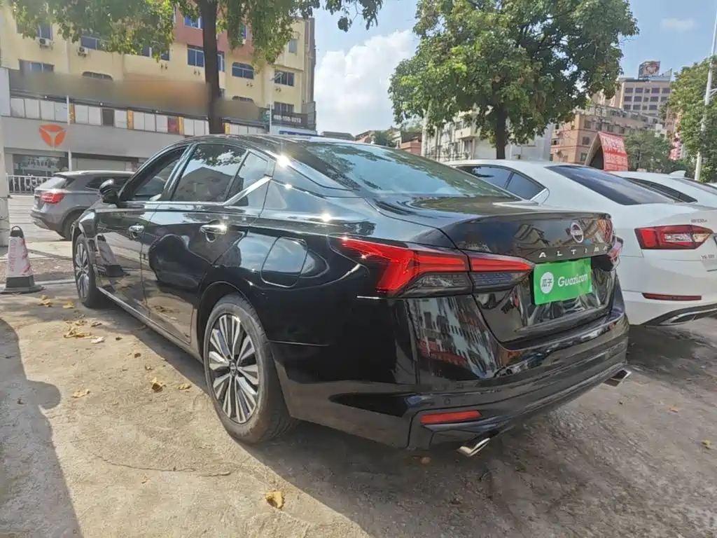 Nissan Teana — миниатюра 5