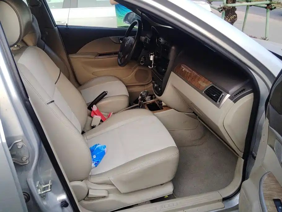 Buick Excelle — миниатюра 8