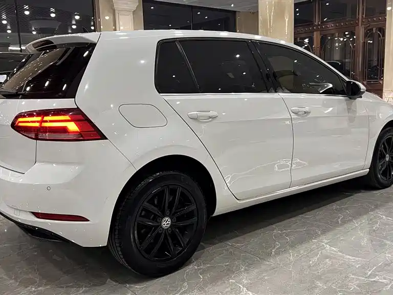 Volkswagen Golf — миниатюра 4