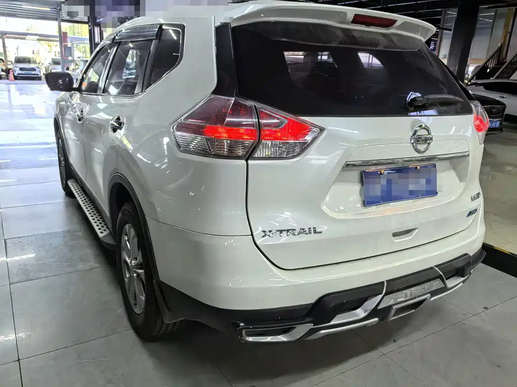 Nissan X-Trail 2015 2.0L CVT Comfort MAX 2WD