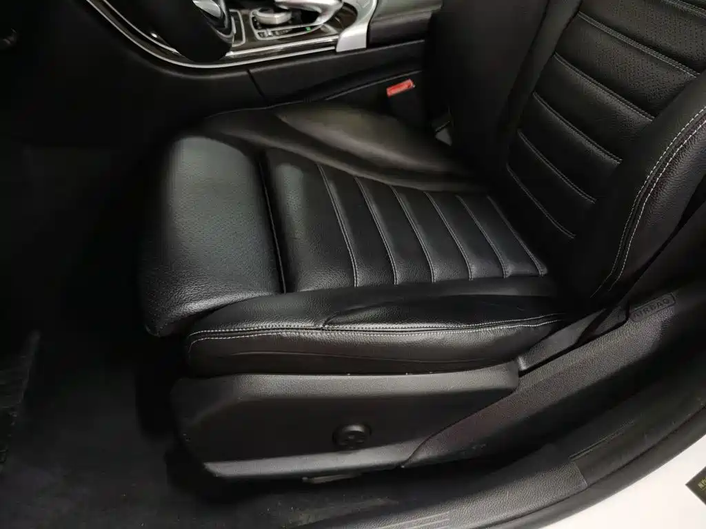 Mercedes-Benz C-Class — миниатюра 20