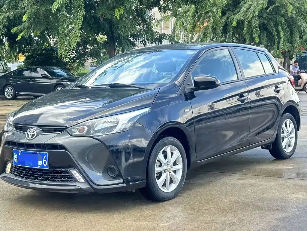 Toyota Yaris L