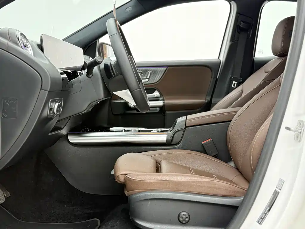 Mercedes-Benz EQA — миниатюра 5