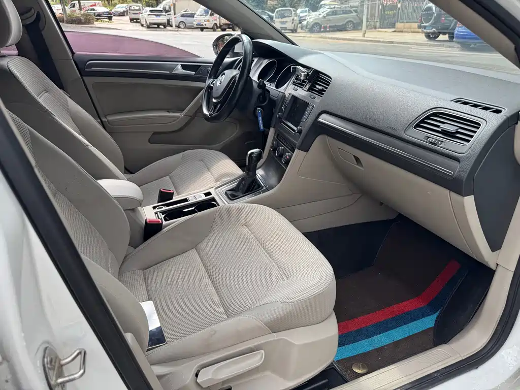 Volkswagen Golf — миниатюра 15