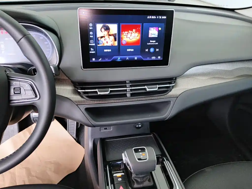 Hongqi Hongqi E-QM5 — миниатюра 13