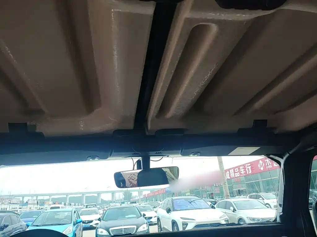 Jeep Wrangler — миниатюра 18