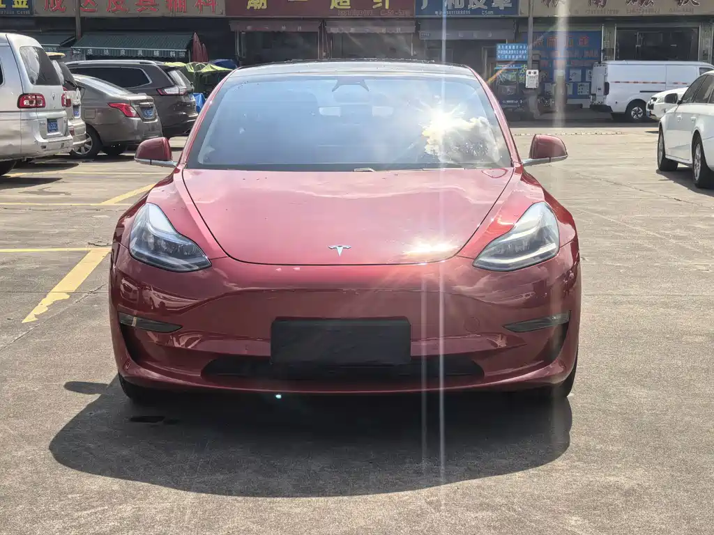 Tesla Model 3 — миниатюра 2
