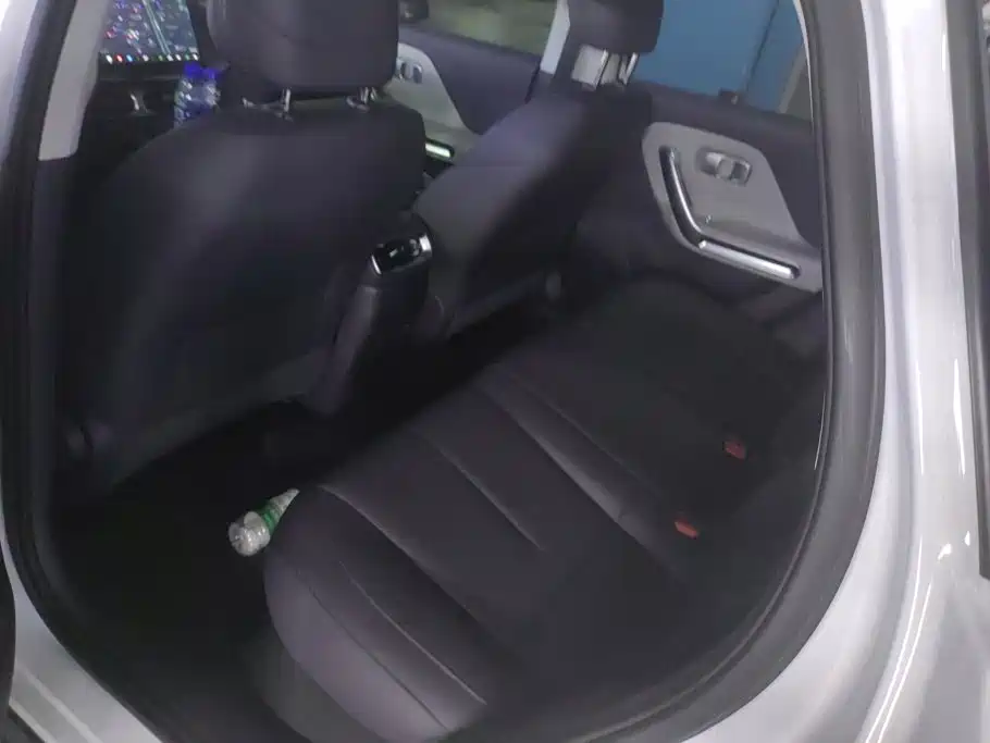 Leapmotor Leapmotor B01 — миниатюра 11