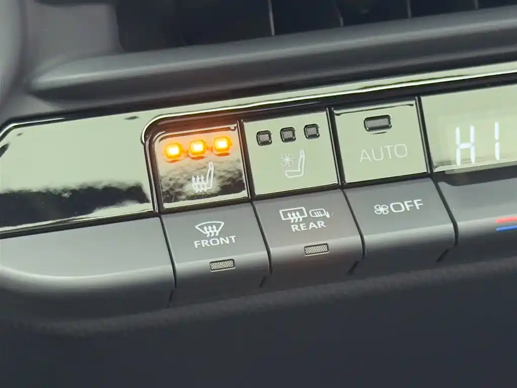 TOYOTA CROWN SPORTCROSS