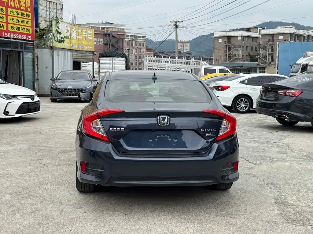 Honda Civic — миниатюра 13