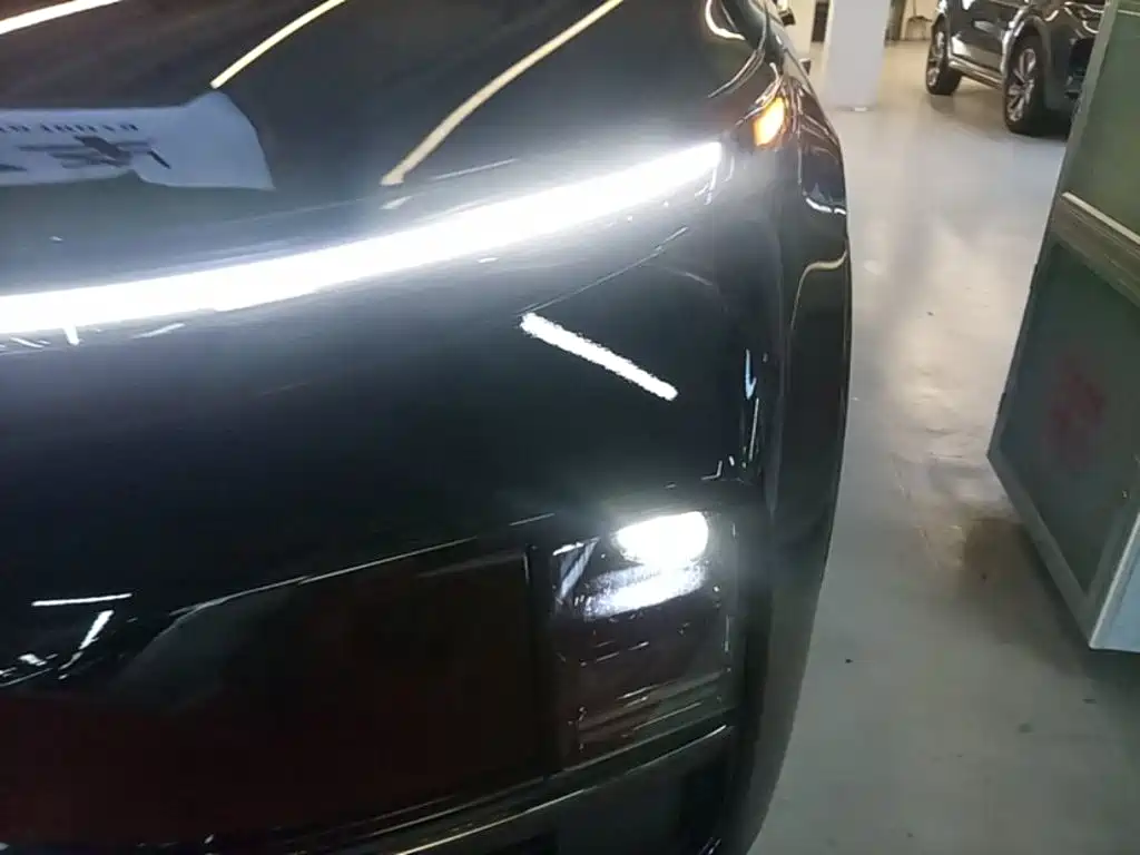 Li Auto Li L8 — миниатюра 24