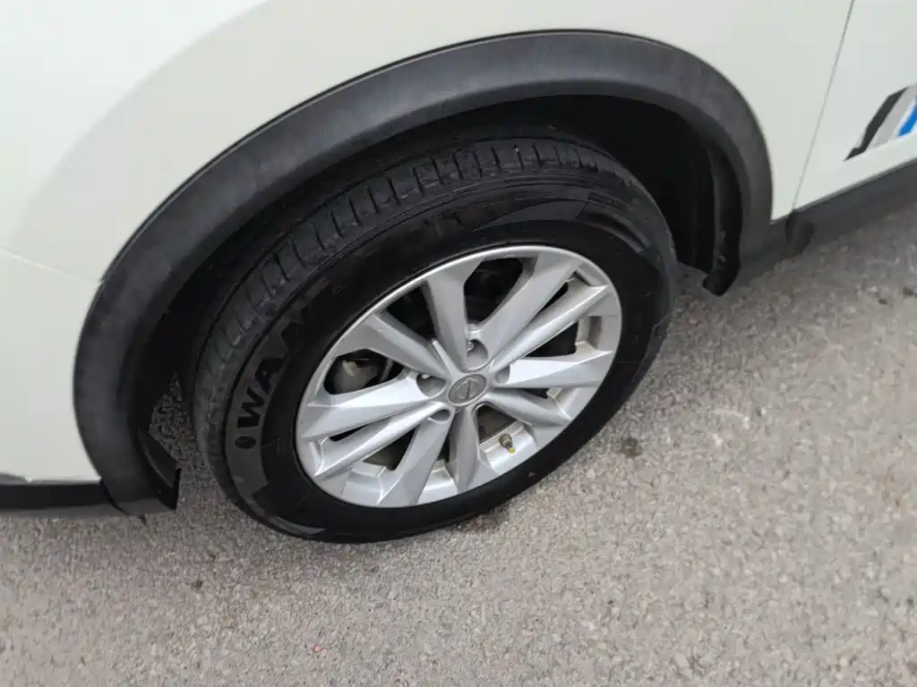 Nissan Qashqai — миниатюра 23