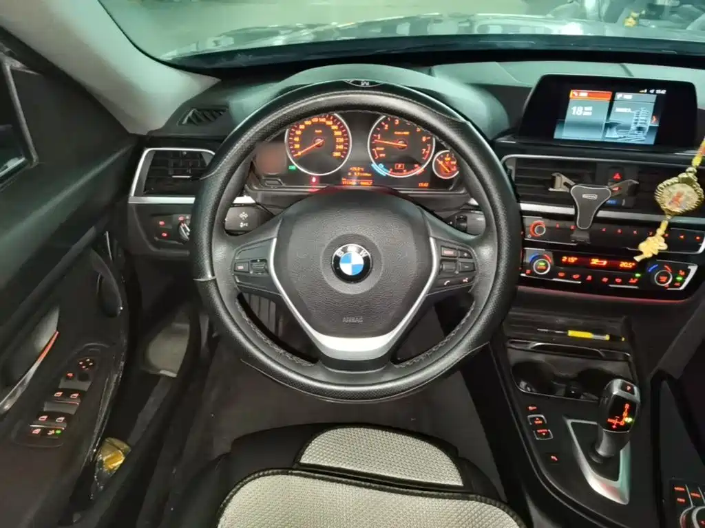 BMW 3 Series GT — миниатюра 11