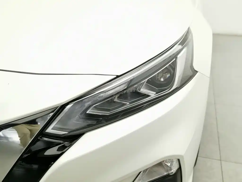 Nissan Teana — миниатюра 7