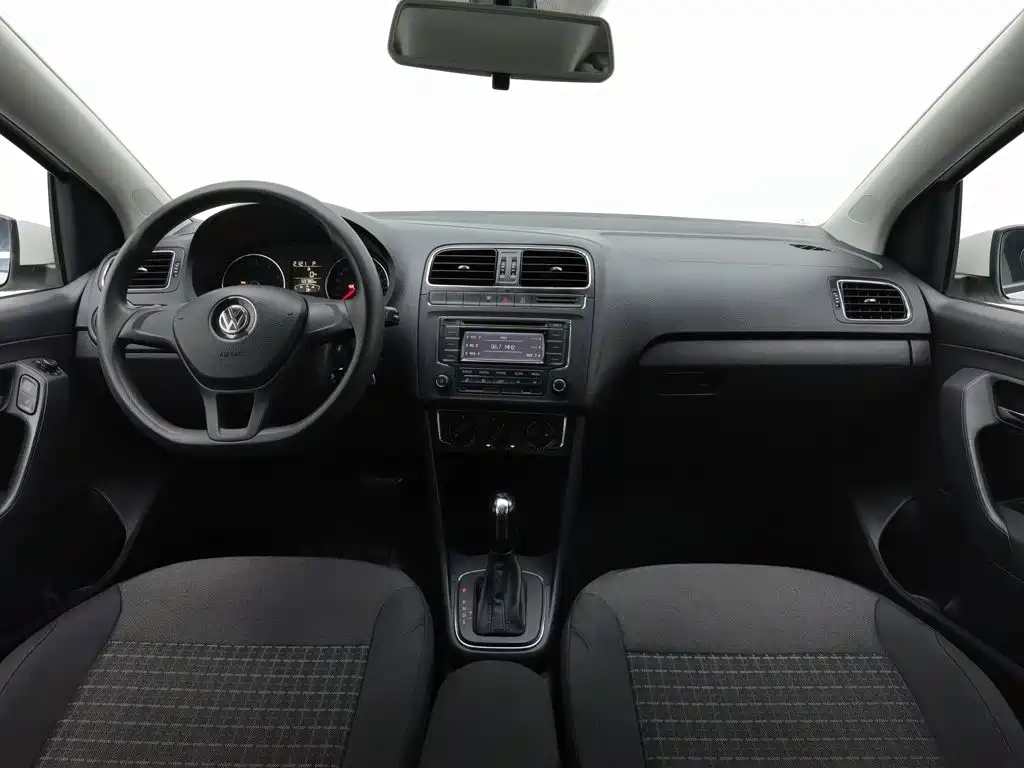 Volkswagen Polo — миниатюра 5