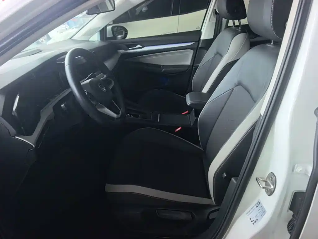 Volkswagen Golf — миниатюра 15