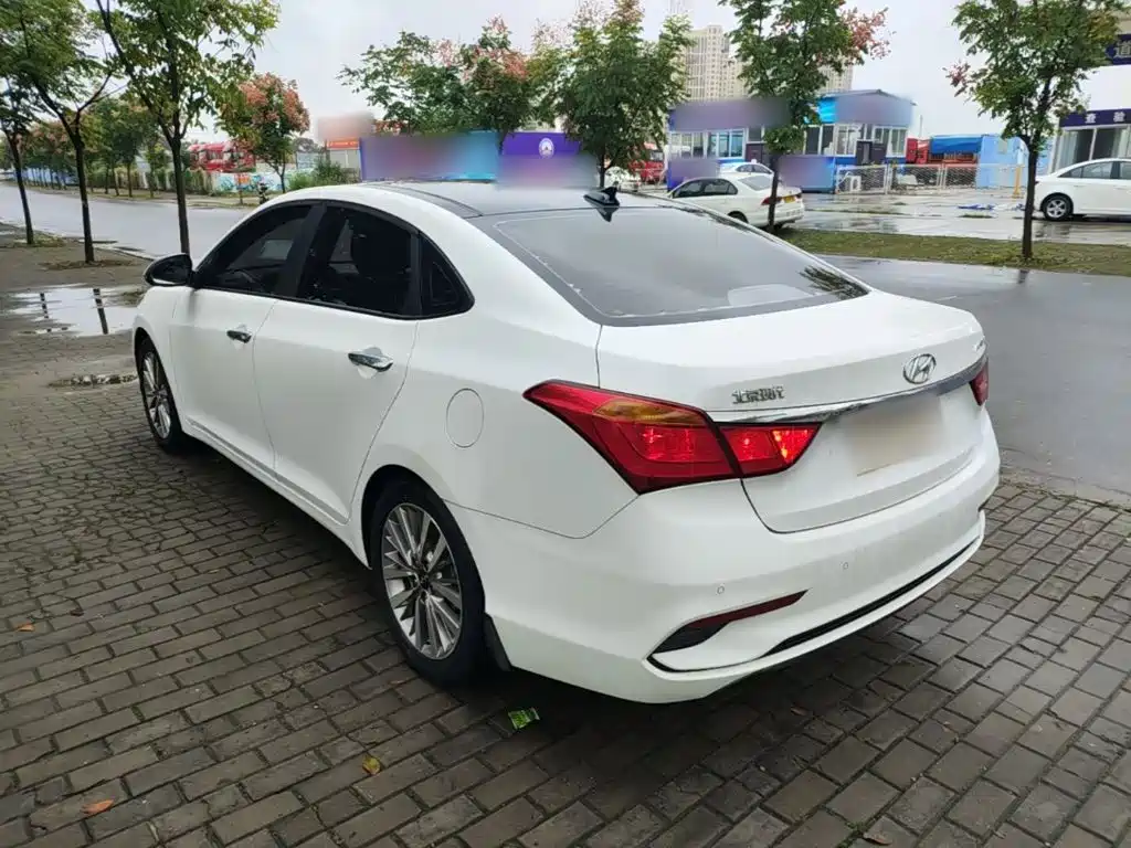 Hyundai Mistra — миниатюра 5