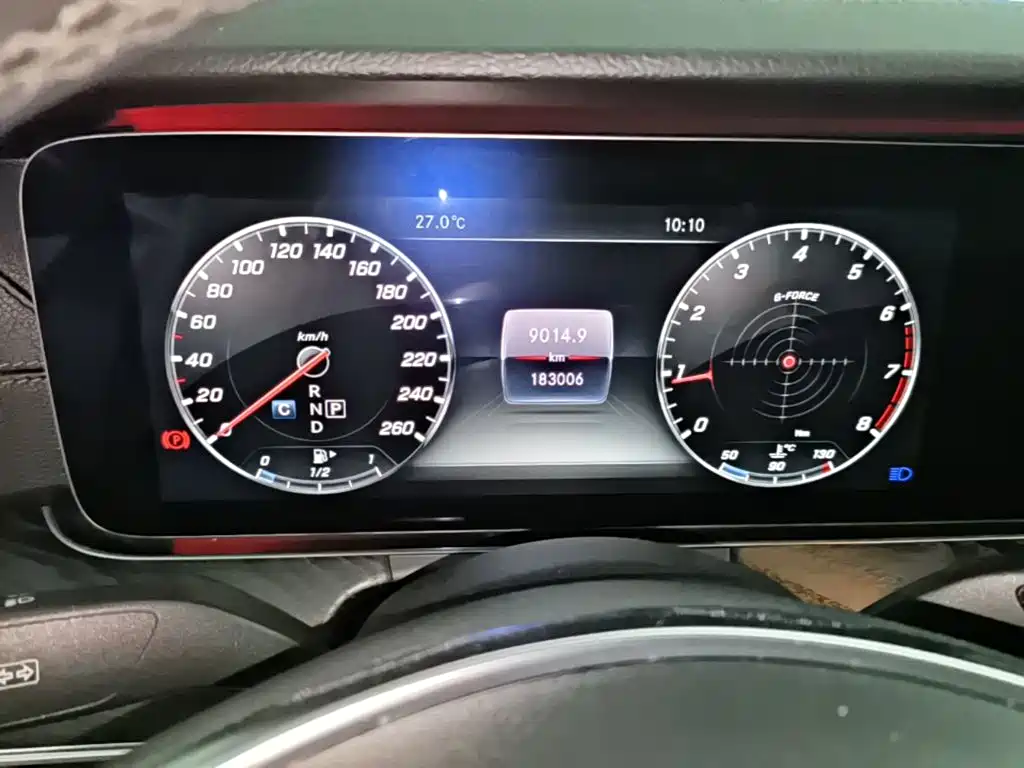 Mercedes-Benz E-Class — миниатюра 12