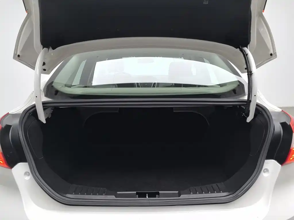 Ford Focus — миниатюра 16