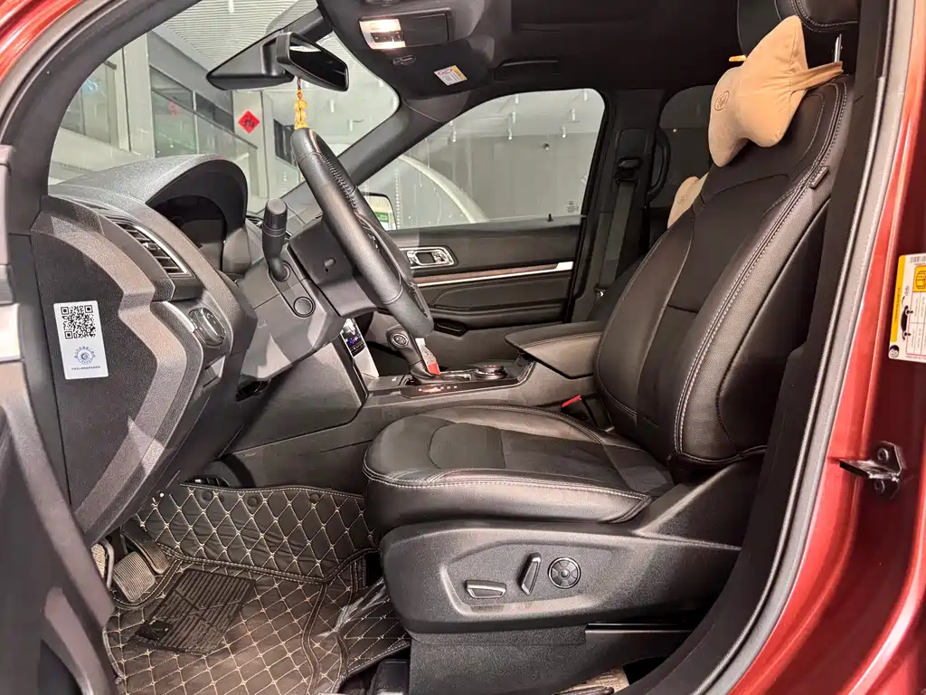 Ford Explorer (Import) — миниатюра 6