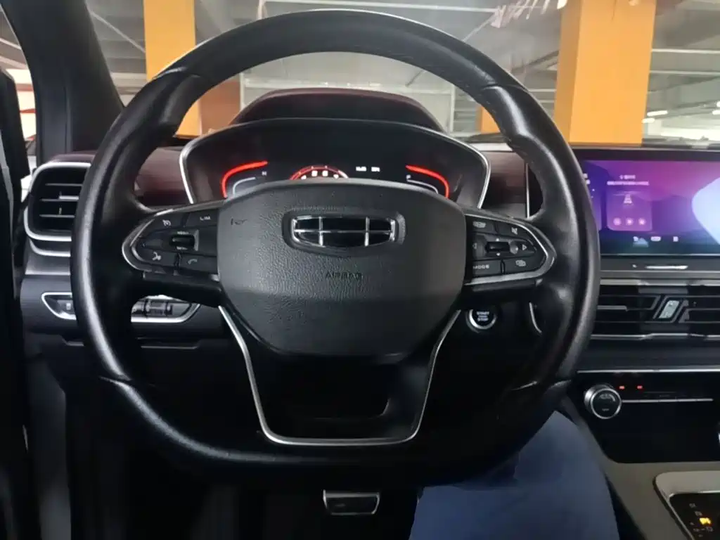 Geely Binyue — миниатюра 11
