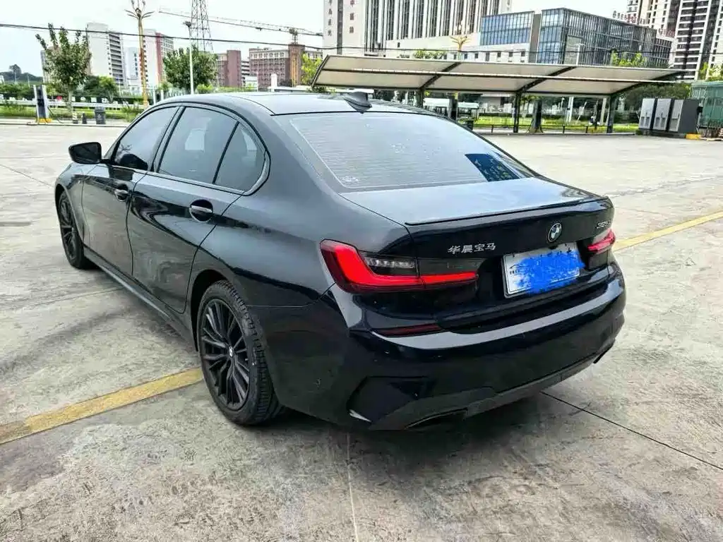 BMW 3 Series — миниатюра 3