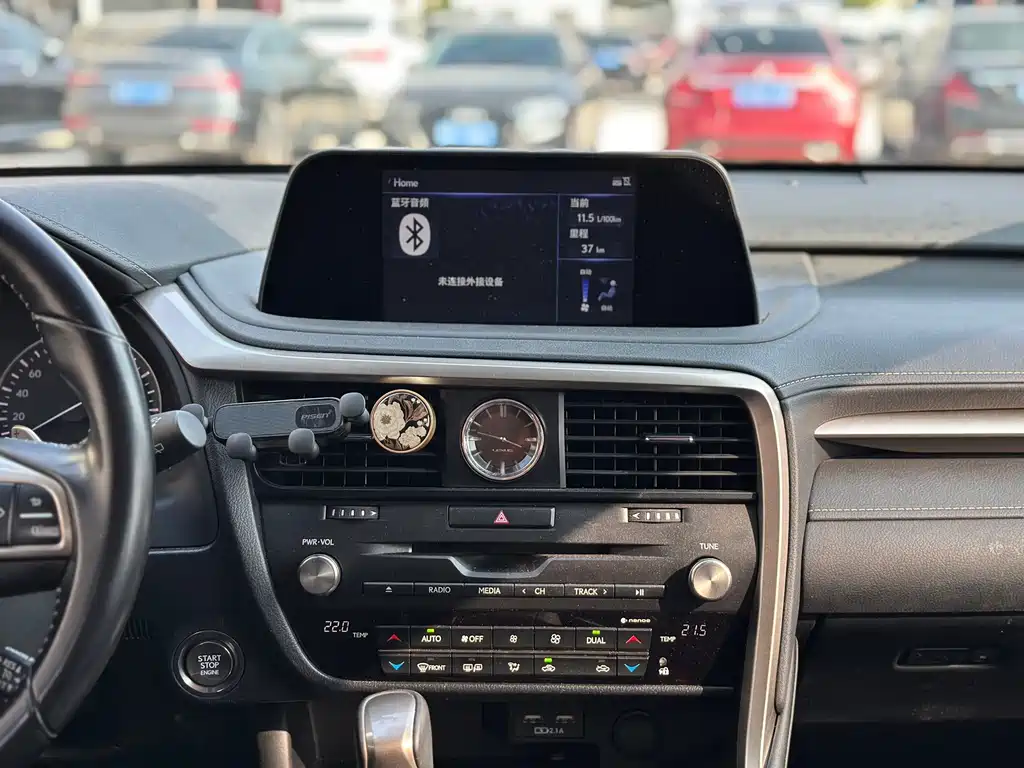 Lexus RX — миниатюра 11