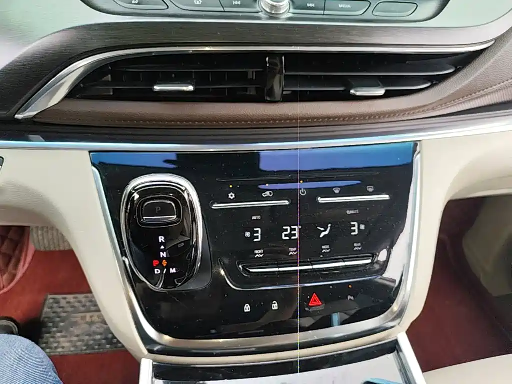 Buick GL8 — миниатюра 14