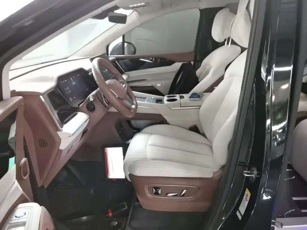 BYD Xia — миниатюра 15