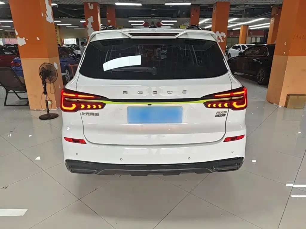 Roewe RX5 — миниатюра 6