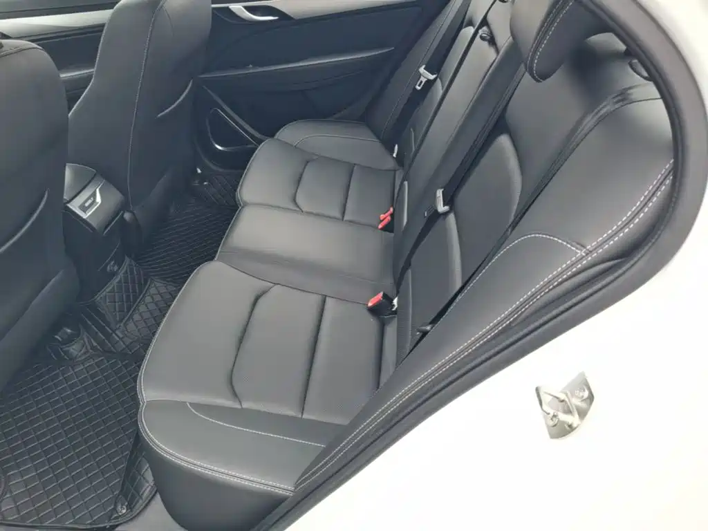 Geely Emgrand — миниатюра 17